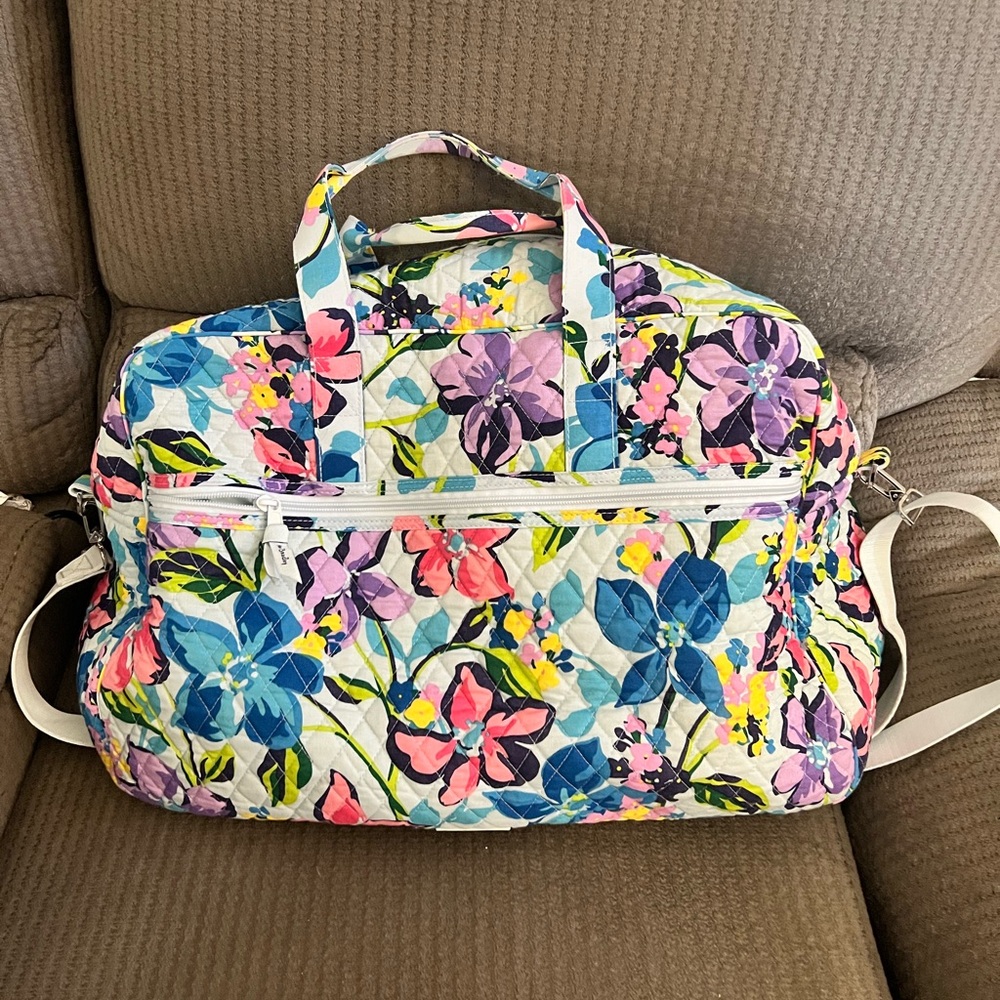 Vera Bradley grand weekender